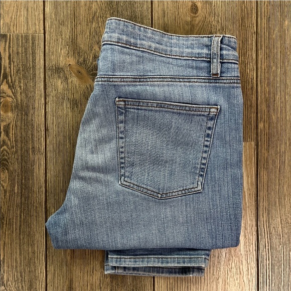 SOLD! Eileen Fisher Organic Cotton Boyfriend Jeans - Picture 5 of 10